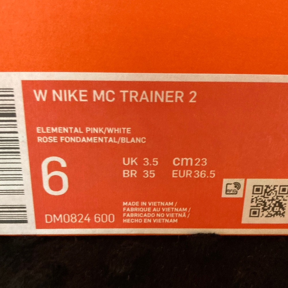 New Nike MC Trainer 2 Women’s Shoes Size 6 - Picture 9 of 9